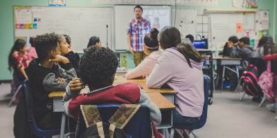 R.c. Sproul: The Difference Between Preaching & Teaching.